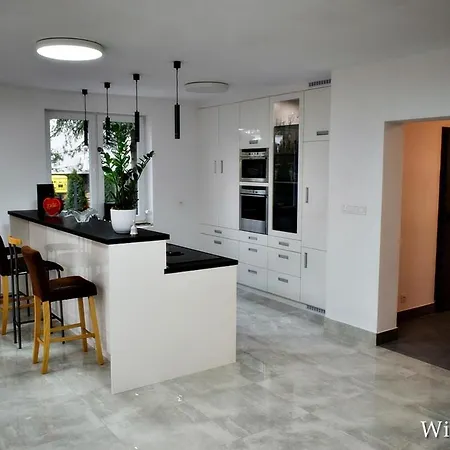 게스트하우스 Adler - Spokojna Okolica, Blisko Cntrum 우스트론