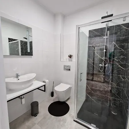 Adler - Spokojna Okolica, Blisko Cntrum 게스트하우스