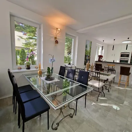 Adler - Spokojna Okolica, Blisko Cntrum 게스트하우스 우스트론