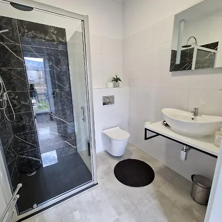 Adler - Spokojna Okolica, Blisko Cntrum 게스트하우스 3*