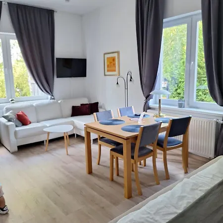 Guest house Adler - Spokojna Okolica, Blisko Cntrum