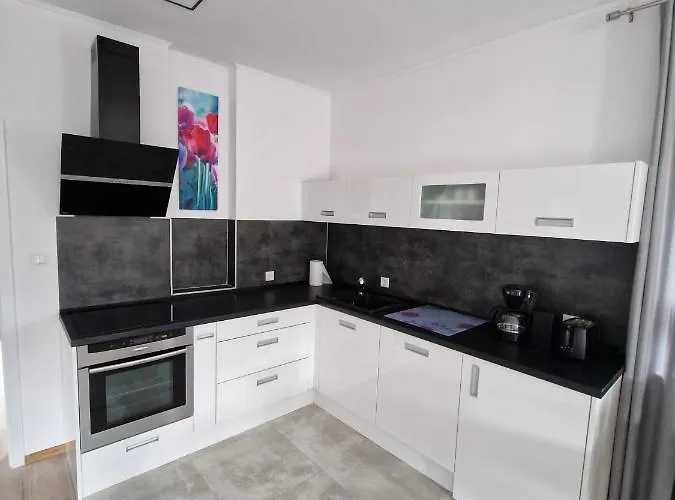 Adler - Spokojna Okolica, Blisko Cntrum 3* אוסטראון